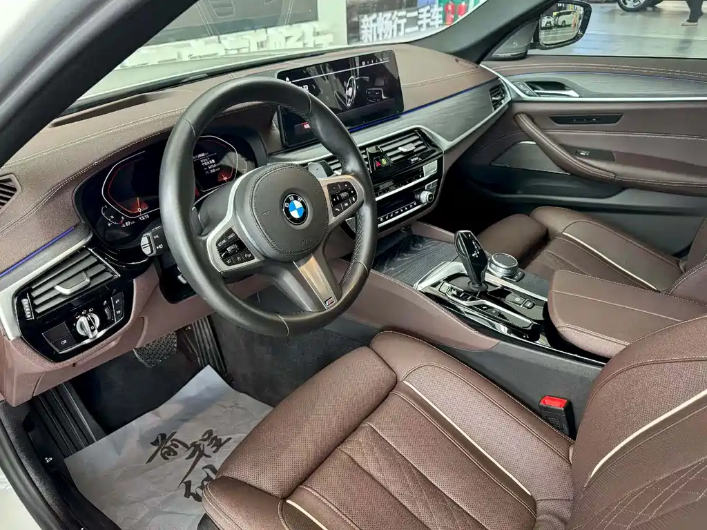 BMW 5 Series 2020 — фото 4