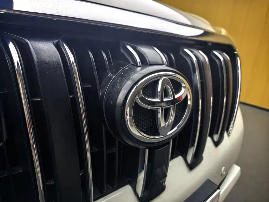 Toyota Prado 2017 — фото 21