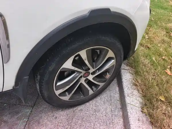 BYD Yuan 2017