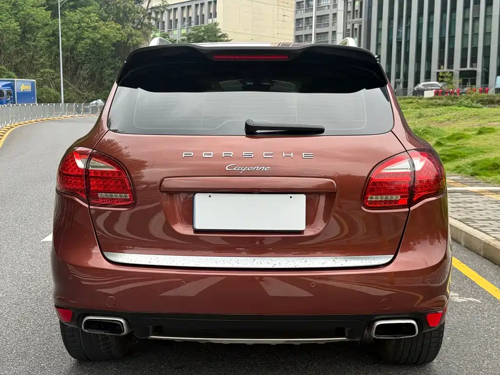 Porsche Cayenne 2012 — фото 5