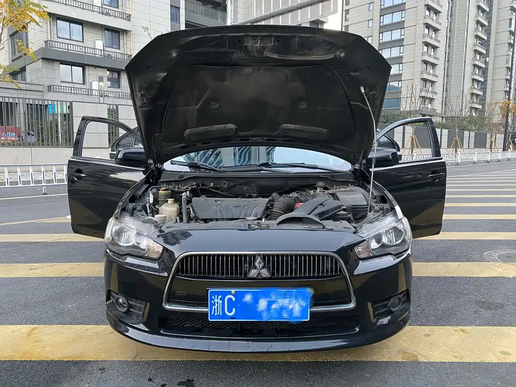 Mitsubishi Lancer EX 2013 — фото 15