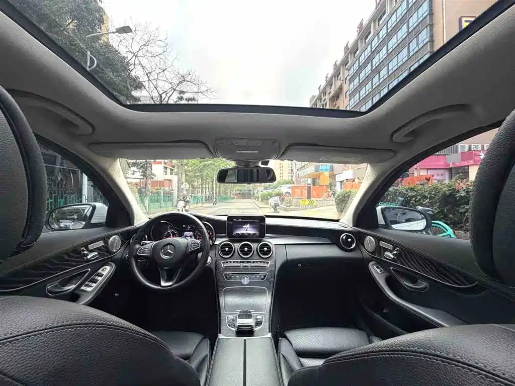 Mercedes-Benz C-Class 2018 — фото 6