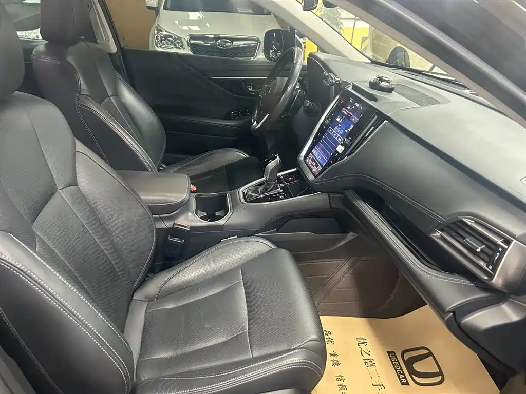 Subaru Outback 2022 — фото 11