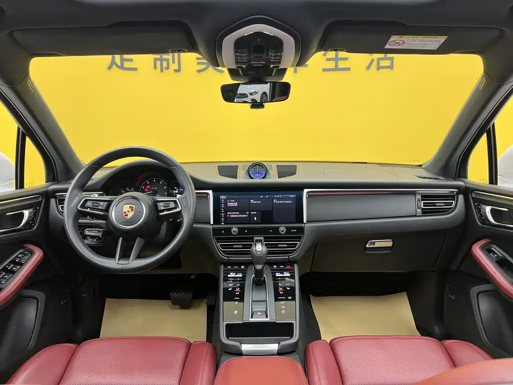 Porsche Macan 2023 — фото 11