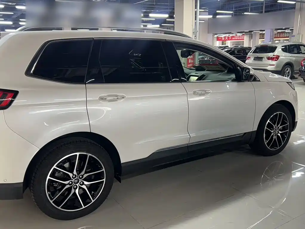 Ford Edge 2015 — фото 12