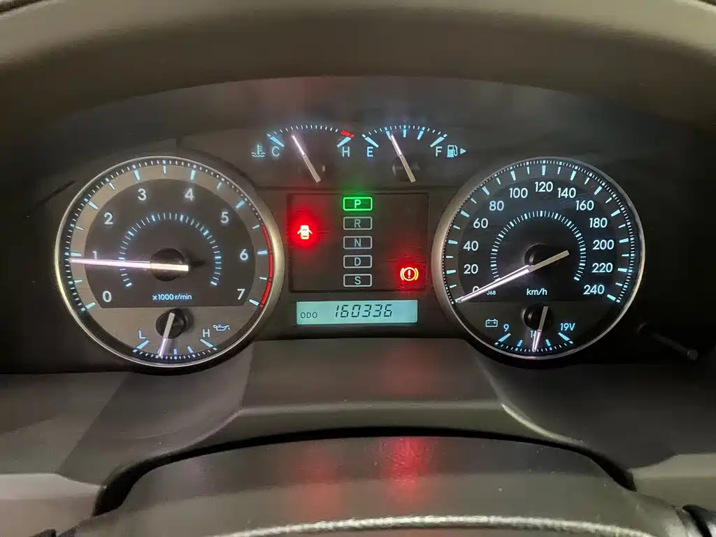 Toyota Land Cruiser 2010 — фото 15