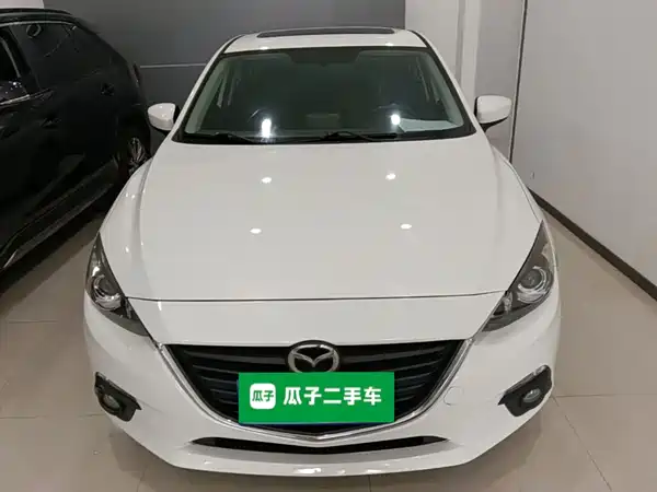 Mazda 3 Axela 2016