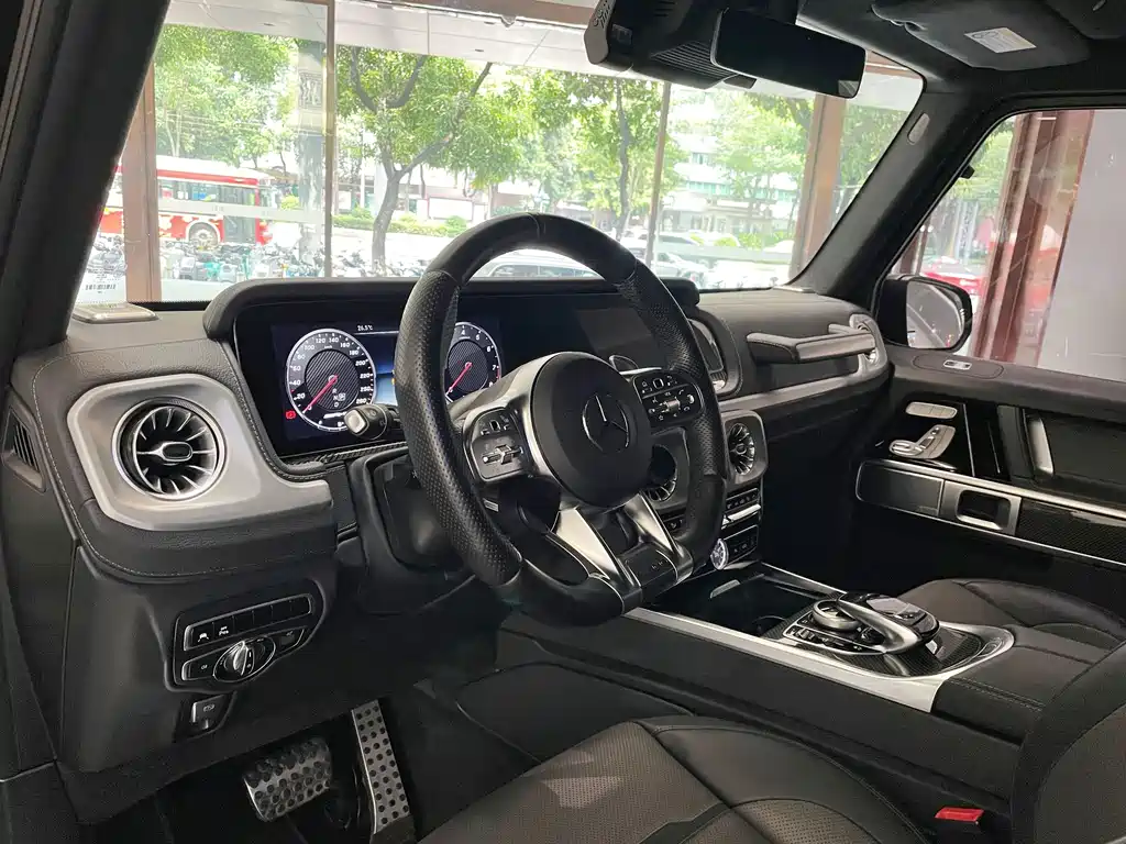 Mercedes-Benz G-Class AMG 2023 — фото 10