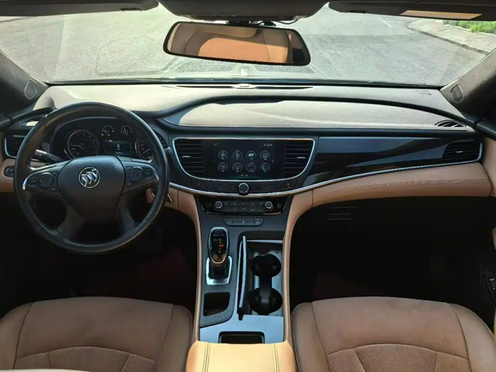 Buick LaCrosse 2018 — фото 15