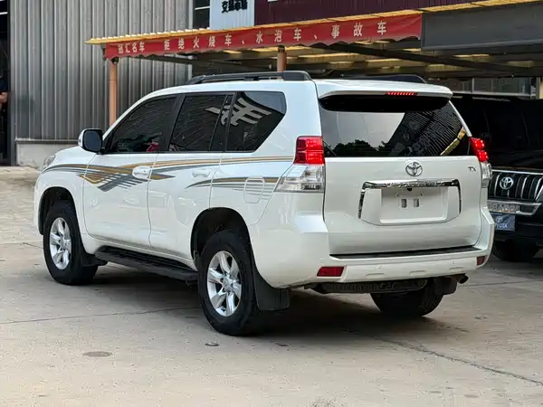 Toyota Prado 2012