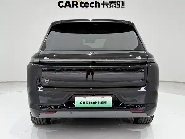 Li Auto L8 2025