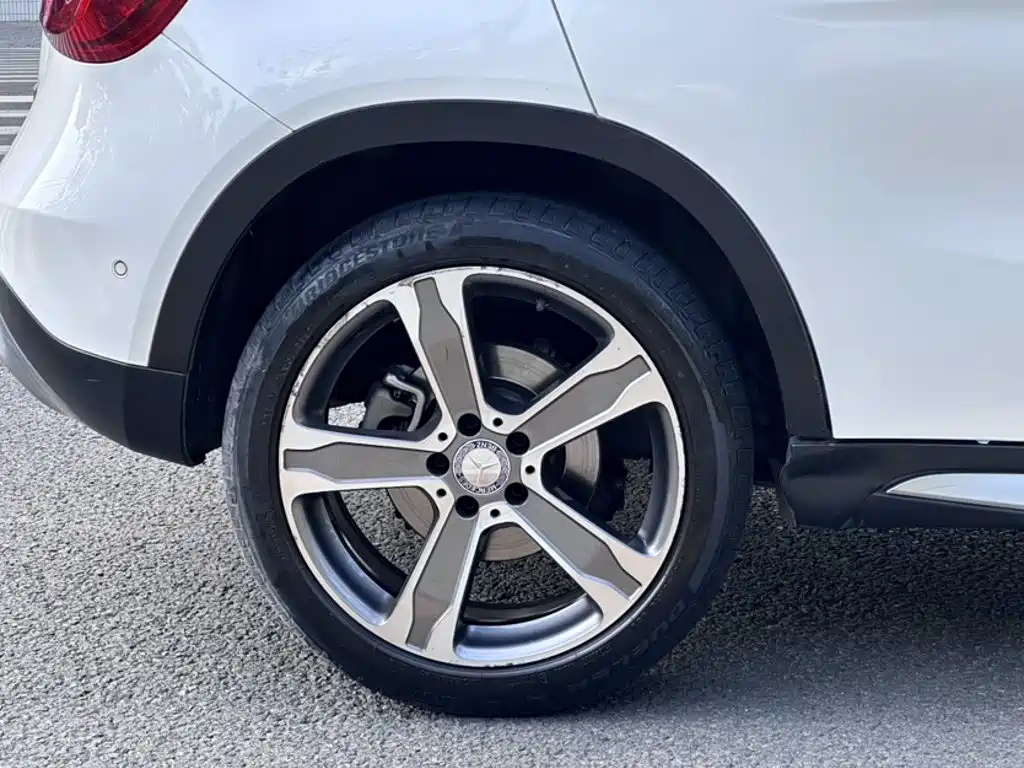 Mercedes-Benz GLA 2016 — фото 19
