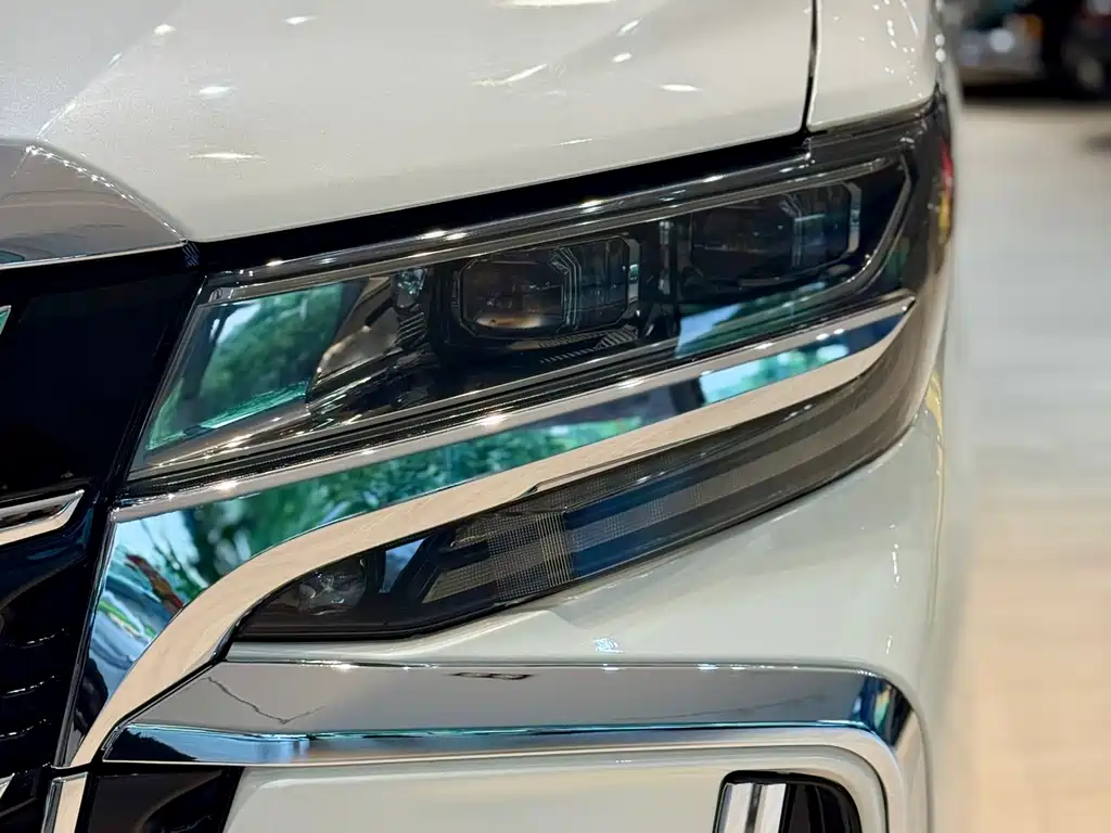 Toyota Alphard 2018 — фото 3