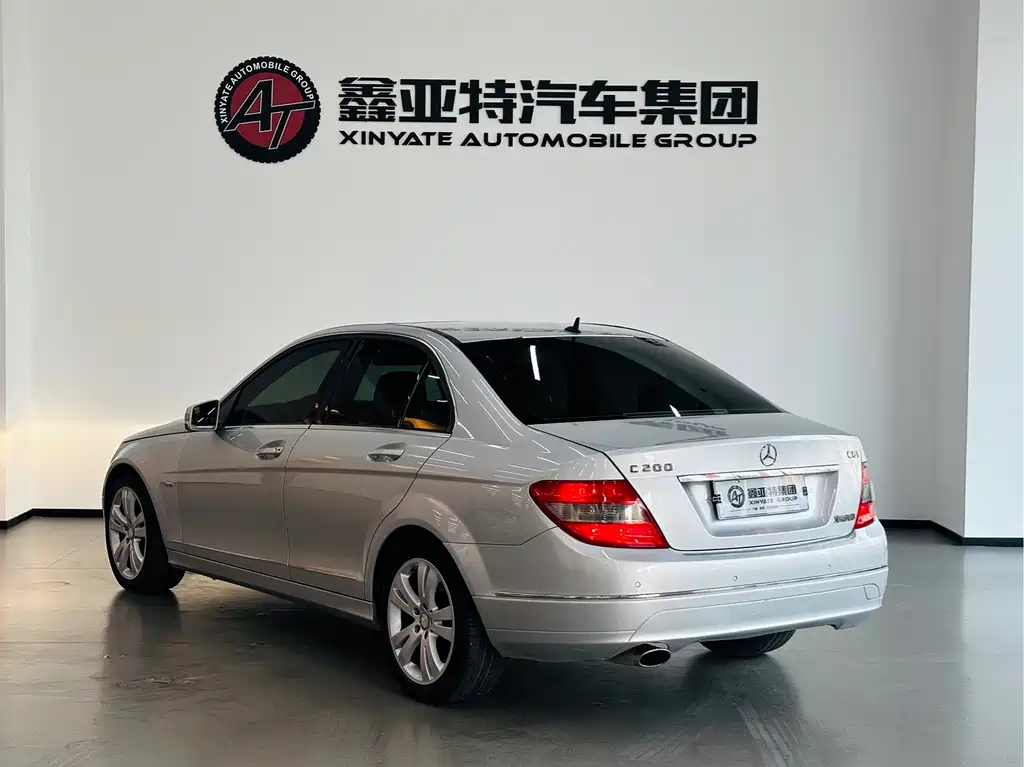 Mercedes-Benz C-Class 2011