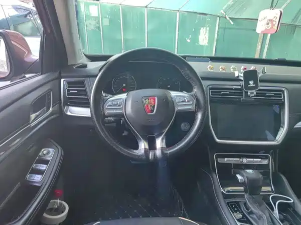 Roewe RX8 2019