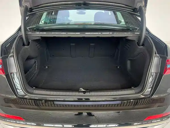 Audi A6L 2023