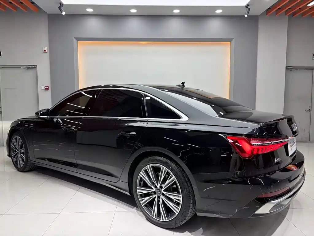 Audi A6L 2023 — фото 6
