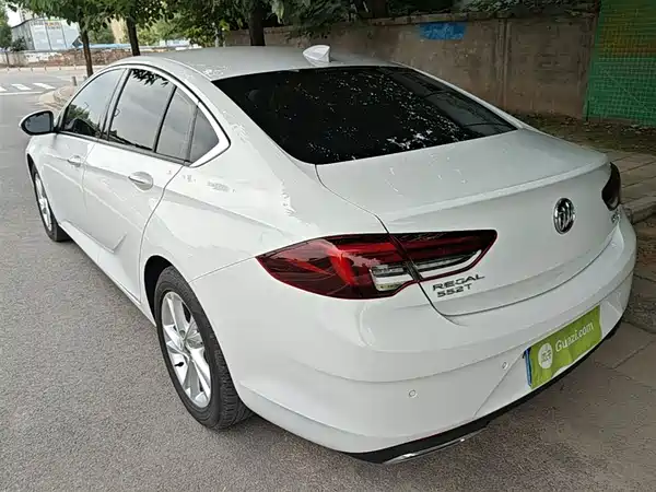 Buick Regal 2021
