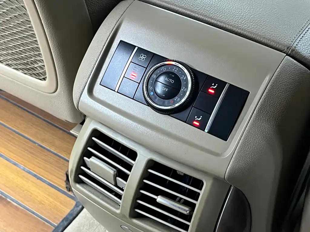Mercedes-Benz R-Class 2014 — фото 20