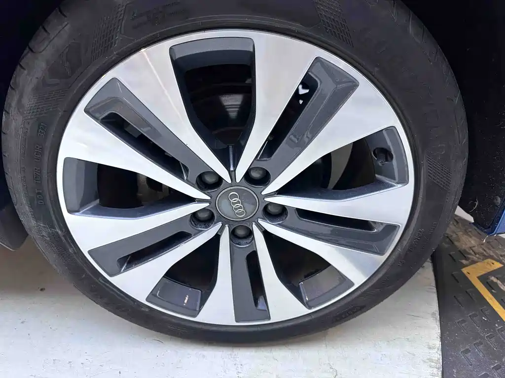 Audi A3 2022 — фото 22