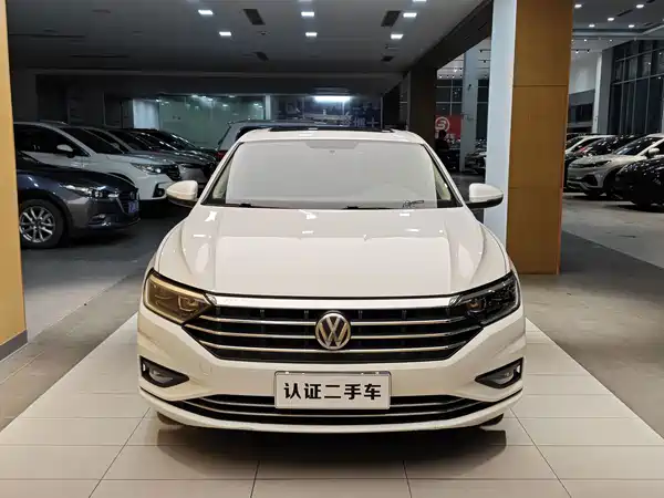 Volkswagen Sagitar 2021