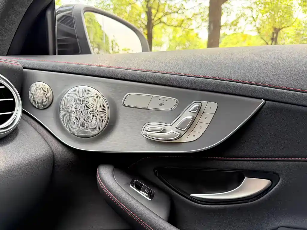 Mercedes-Benz C-Class 2023 — фото 17