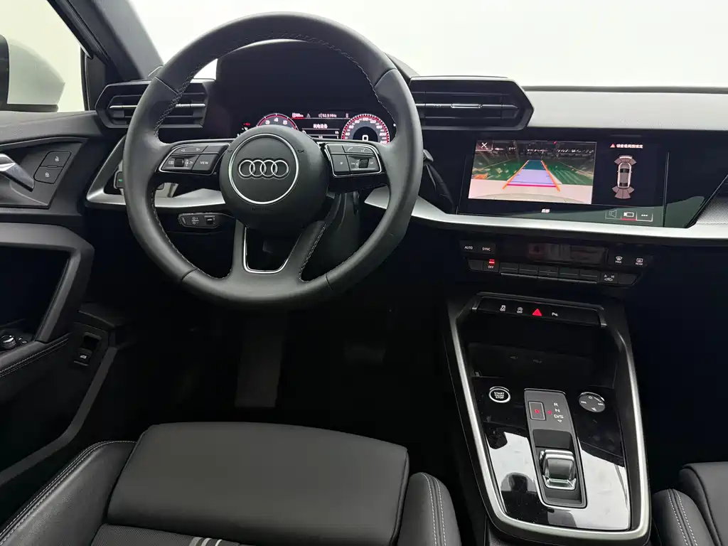 Audi A3 2023 — фото 10