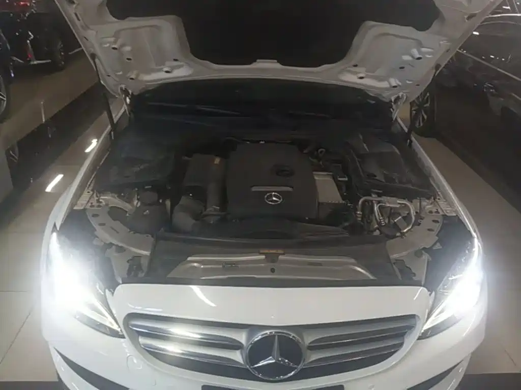 Mercedes-Benz C-Class 2018 — фото 20