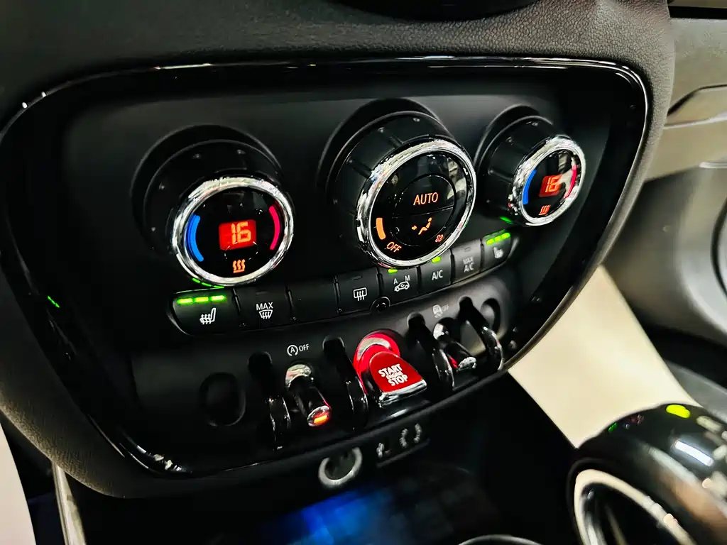 MINI Clubman 2018 — фото 47