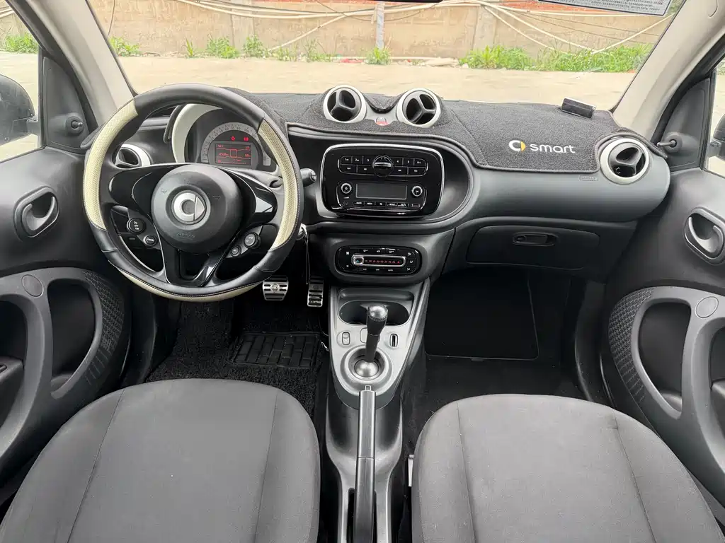 smart Fortwo 2015 — фото 8