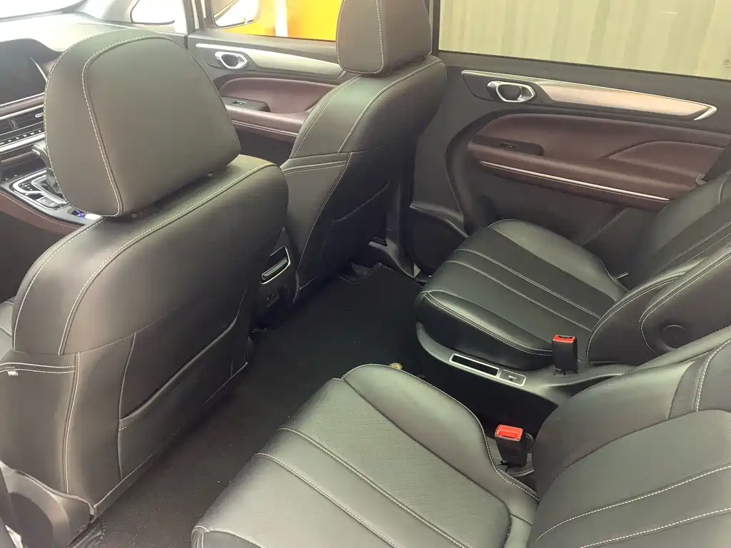 GAC Trumpchi M6 2022 — фото 12