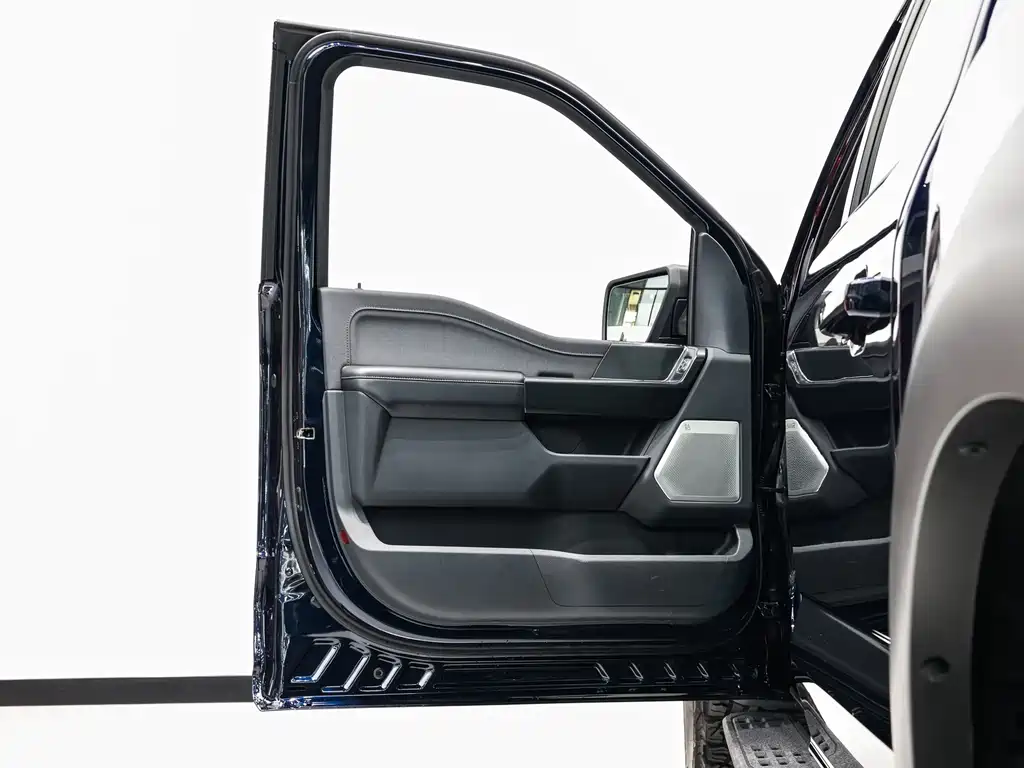 Ford F-150 Raptor 2023 — фото 13
