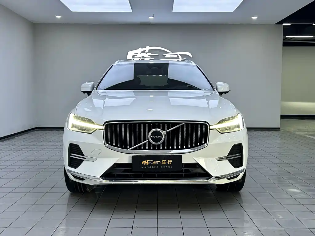 Volvo XC60 2024 — фото 2