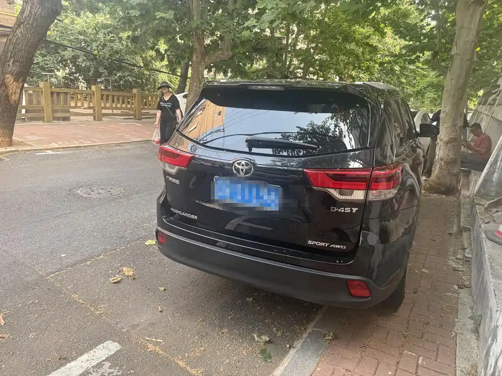 Toyota Highlander 2020
