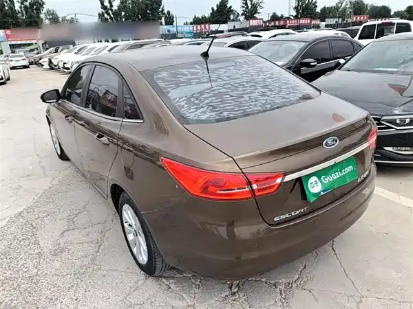 Ford Escort 2017