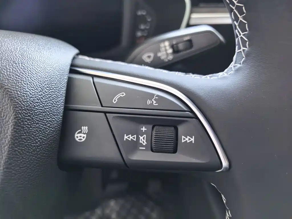 Audi Q3 2023 — фото 11