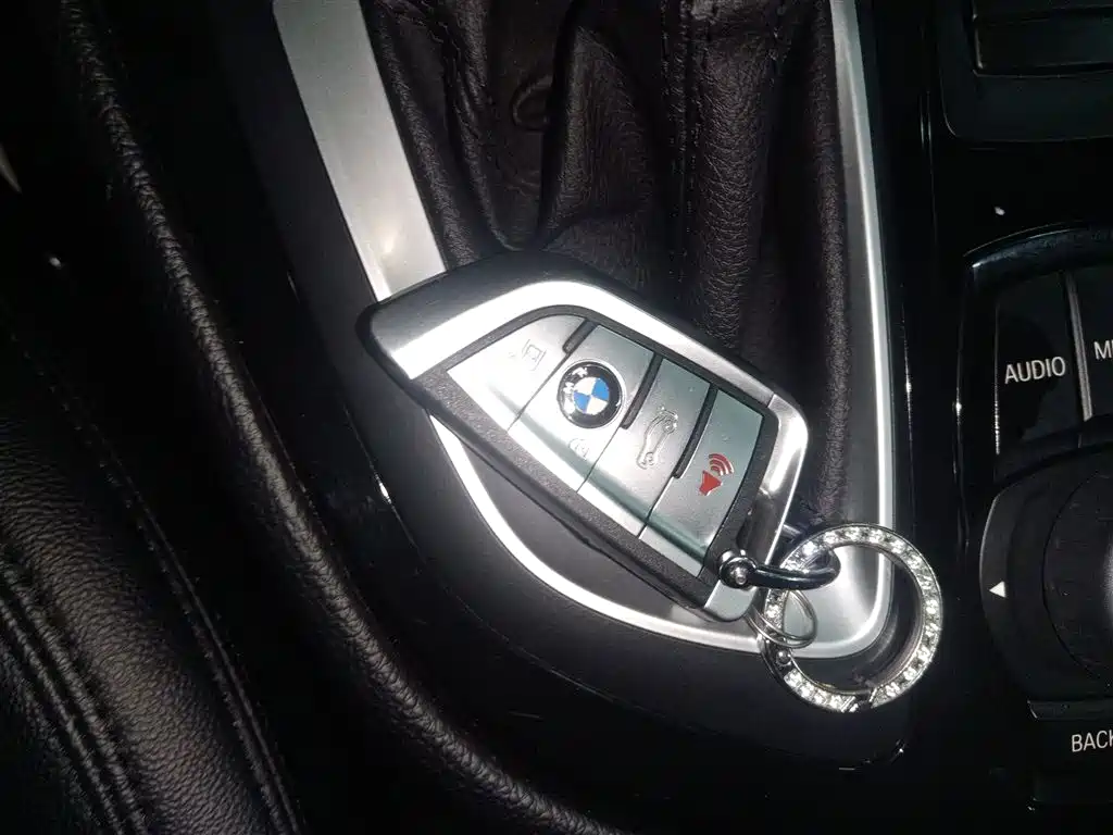 BMW 2 Series Active Tourer 2017 — фото 17