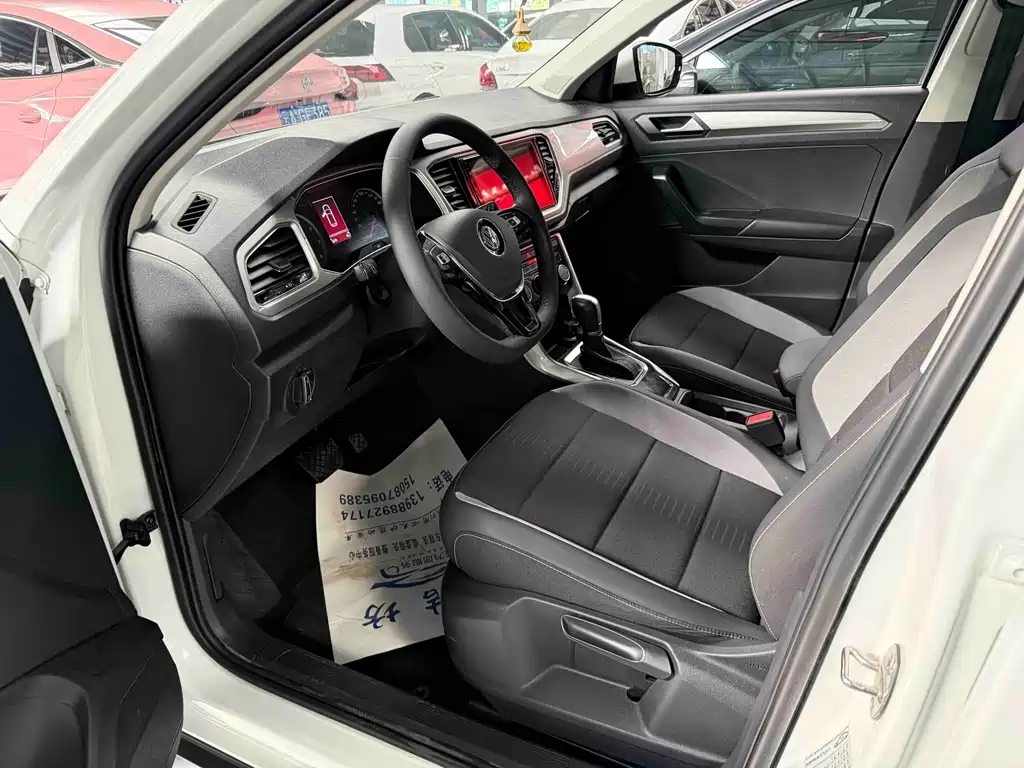 Volkswagen T-Roc 2021