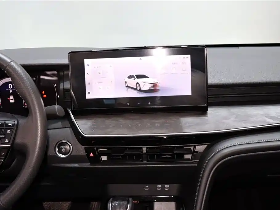 Toyota Camry 2025 — фото 14