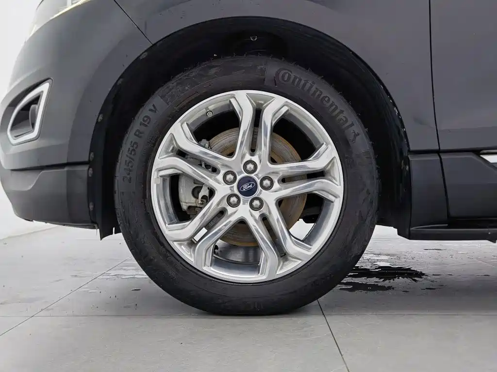 Ford Edge 2017 — фото 17