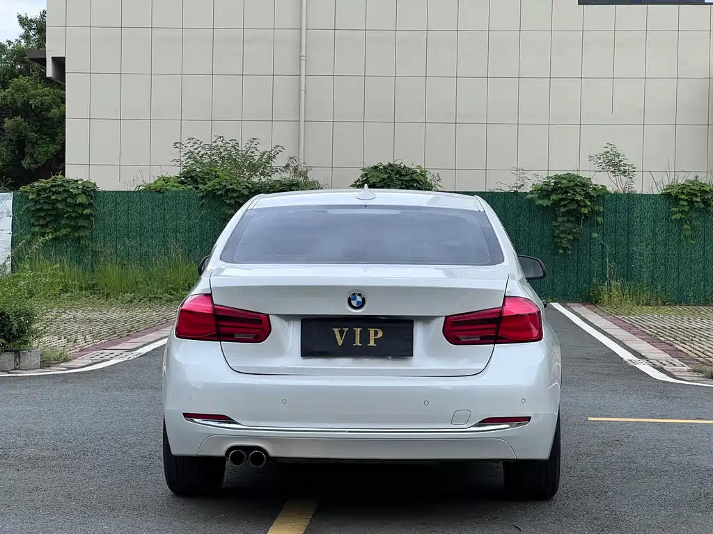 BMW 3 Series 2017