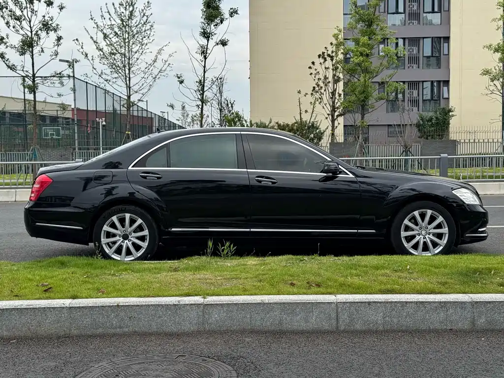 Mercedes-Benz S-Class 2011 — фото 15