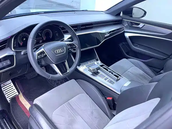 Audi A6L 2020