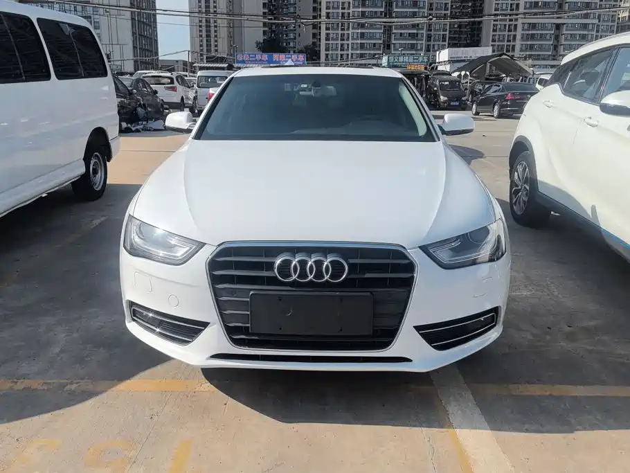 Audi A4L 2014