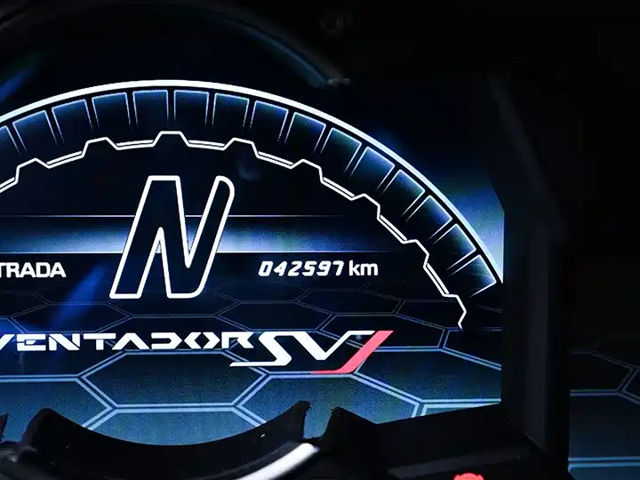 Lamborghini Aventador 2014 — фото 14