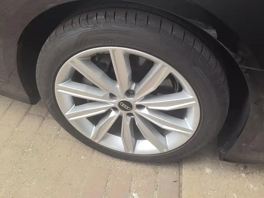 Audi A6L 2023