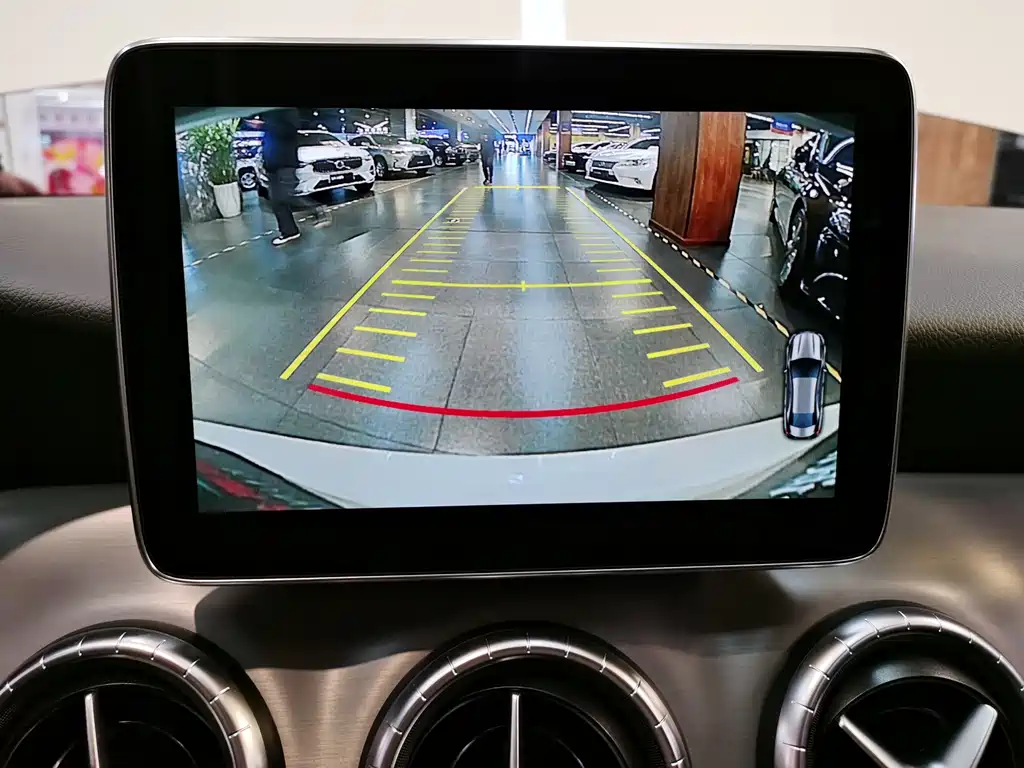 Mercedes-Benz CLA 2016 — фото 12