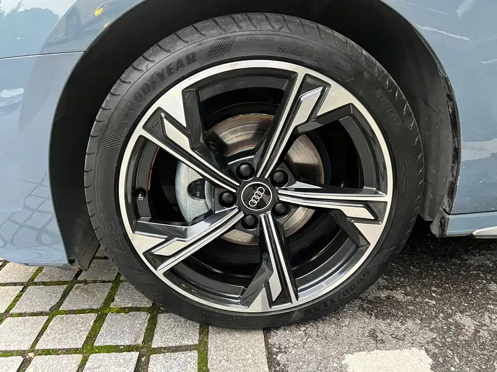 Audi A3 2022 — фото 23