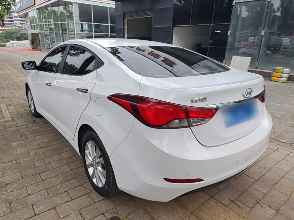 Hyundai Elantra Langdong 2016 — фото 5