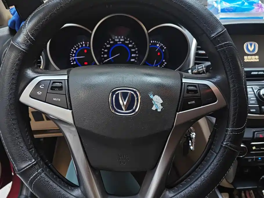 Changan Escape 2015 — фото 15